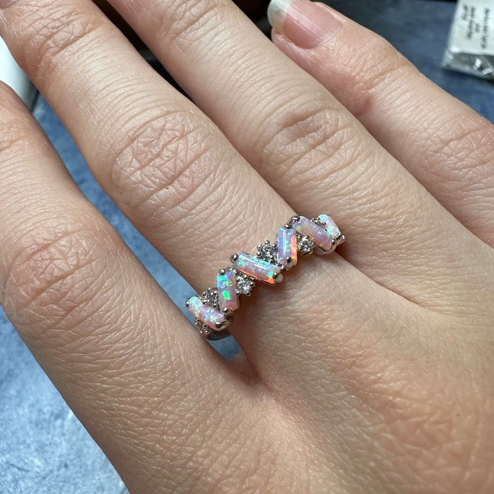 Elegant Opal and Silver Women's Ring